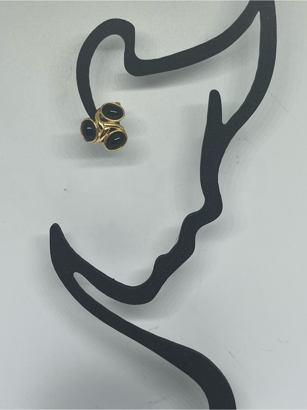 Vintage Trifari TM Clip-On Earriings